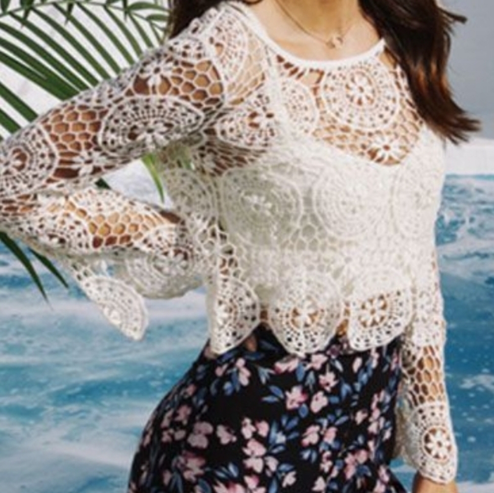 💖Kendall and Kylie crochet crop top